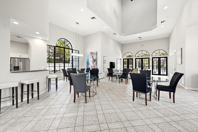 Building Photo - 5006 NW 24th Cir