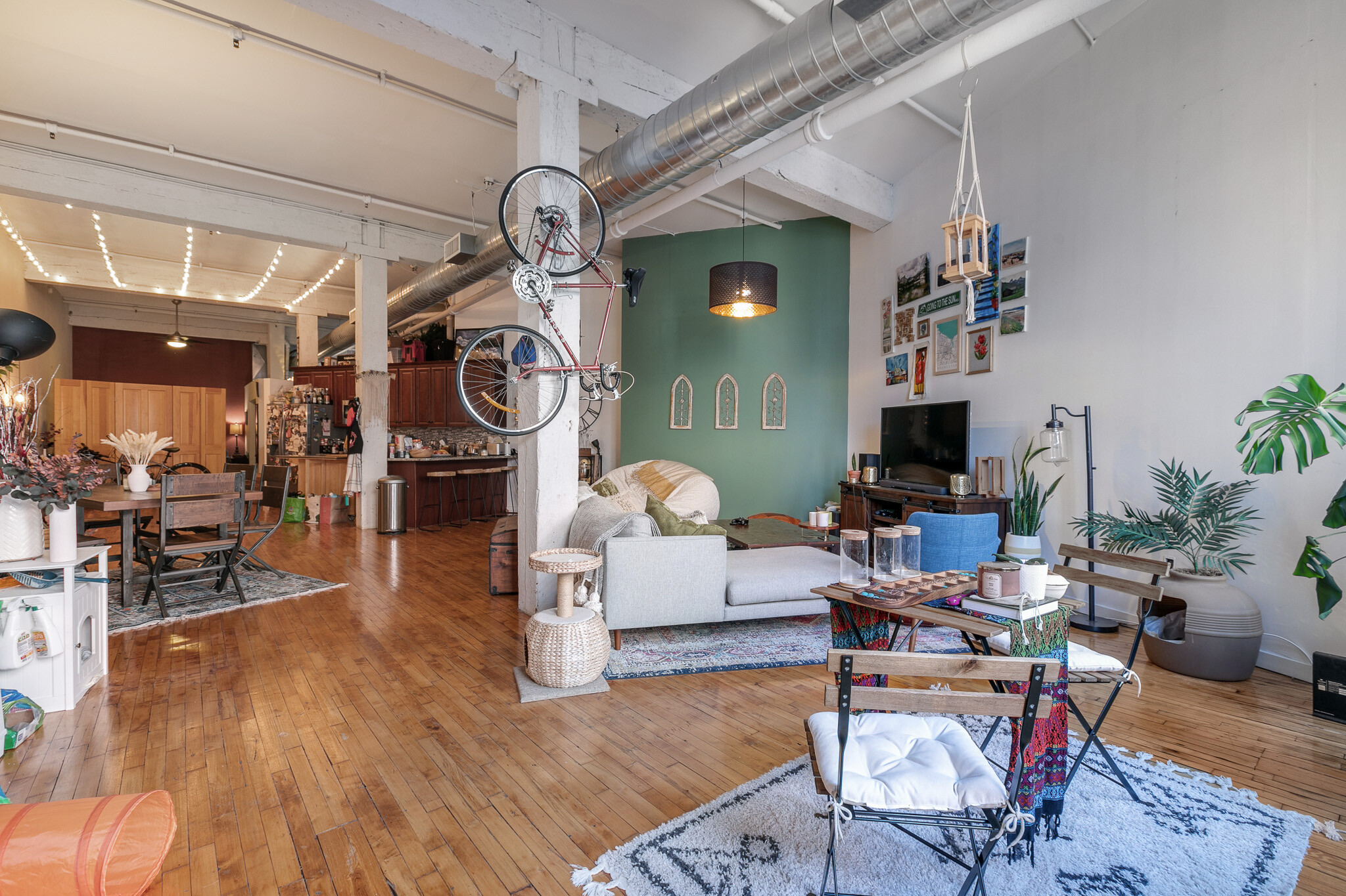 Living Room - 428 N 13th St
