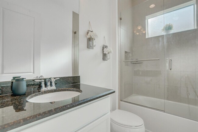 Building Photo - 16074 Whippoorwill Cir