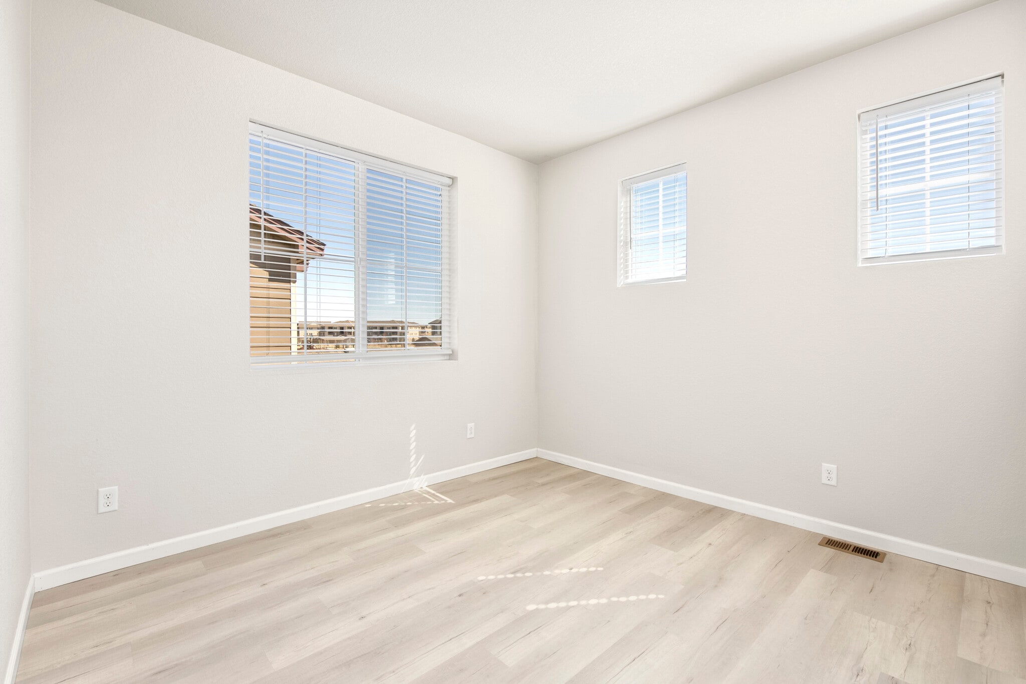 Building Photo - 6275 Twilight Ave