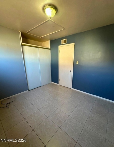 Building Photo - 39 E K St