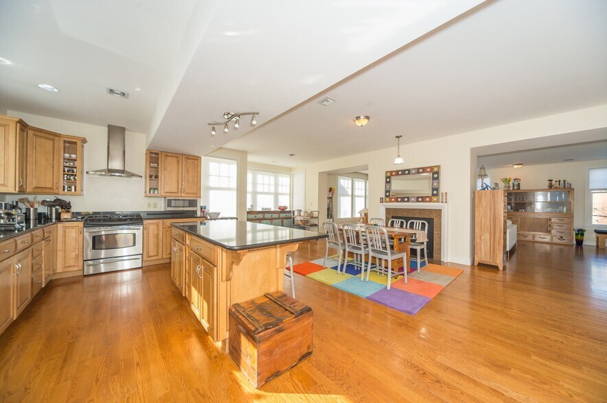 Primary Photo - 53 Winslow Rd