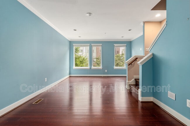 Building Photo - 4516 Kennedy St