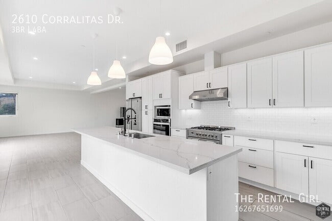 Building Photo - 2610 Corralitas Dr