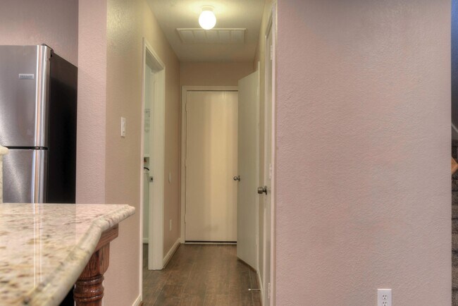 Building Photo - 18203 Fair Grange Ln