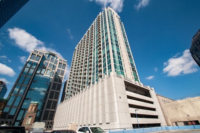 Building Photo - 415 Church St