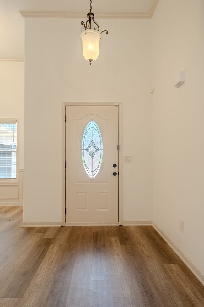 Building Photo - 115 Cypress Pl