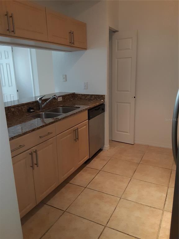Building Photo - 1064 N Tamiami Trl
