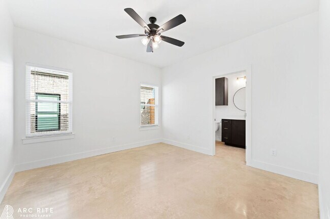 Building Photo - Pre-Leasing Fall of 2026!! Luxury Homes!!