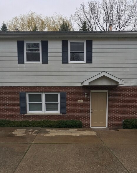 Primary Photo - 1472 Nicholson St