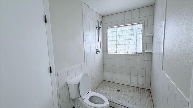 Building Photo - 11803 Classic Lake Way