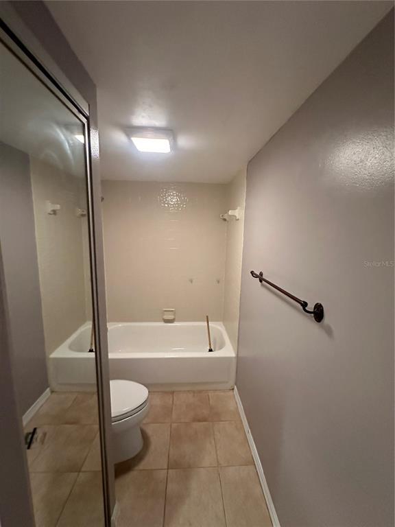 Building Photo - 5252 Brook Ct