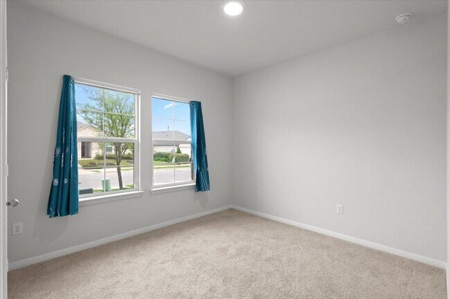 Building Photo - 2613 Indian Clover Trl