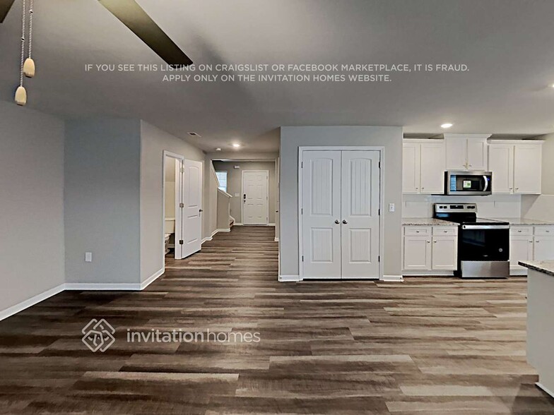 Building Photo - 589 Belcaro Dr