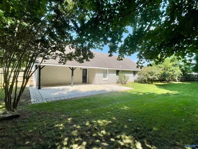 Building Photo - 108 Eva Ct