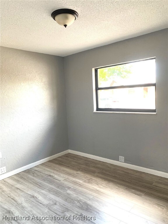 Building Photo - 331 Blanco Ct