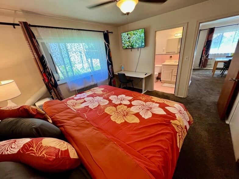 Building Photo - 758 Wilbud Dr