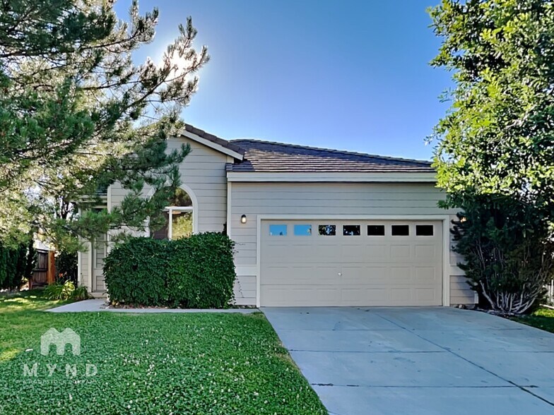 Primary Photo - 5518 Spandrell Cir