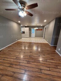 Building Photo - 3 bedroom 2 bathroom rental available NOW!