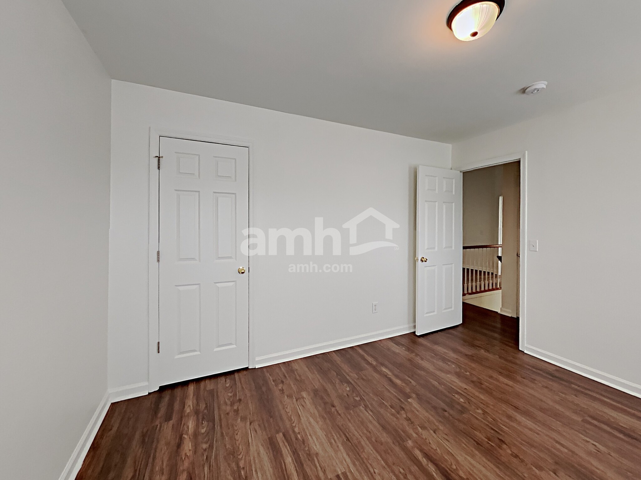 Building Photo - 1513 Cardinal Ln