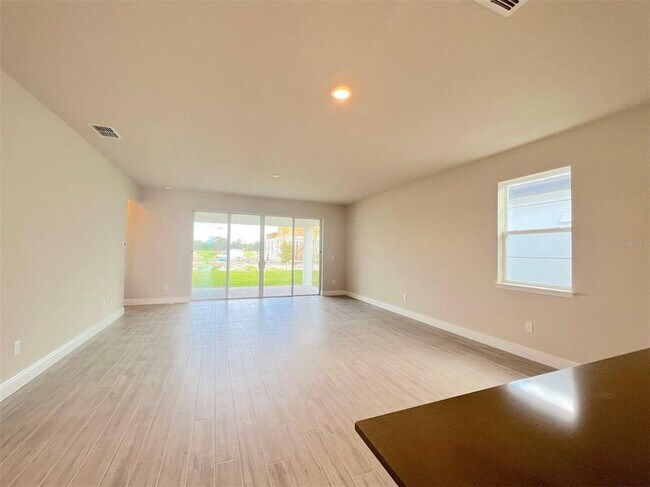 Building Photo - 4961 Rain Shadow Dr