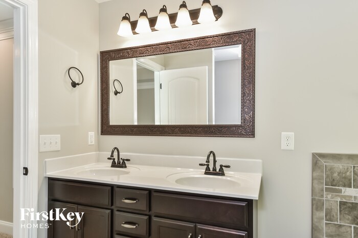 Building Photo - 3682 Fox Tail Dr