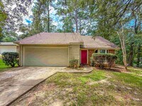 Building Photo - 3200 Langley Cir