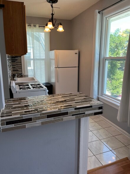 Open Kitchen - 138 N 31st Ave
