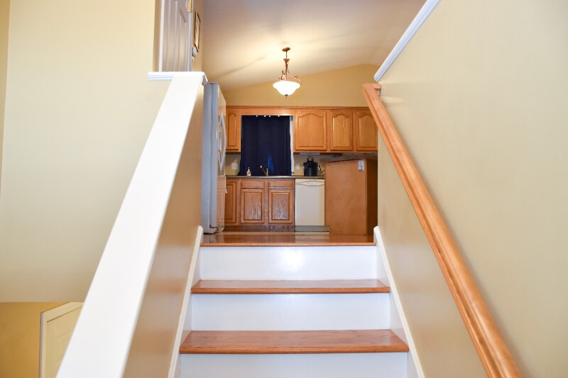 Building Photo - 588 6th Ave