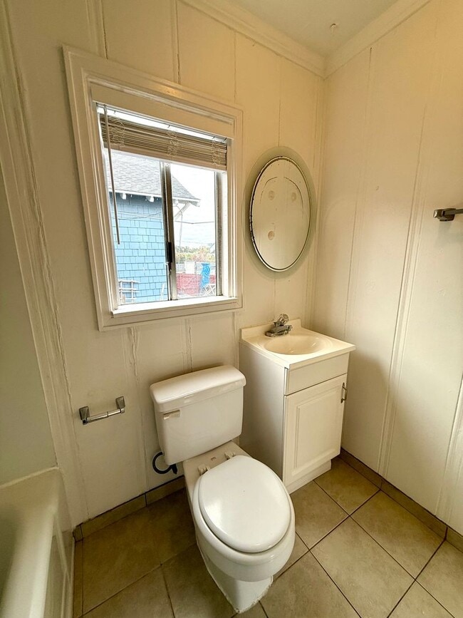 Building Photo - 4315-4315 Maryland St