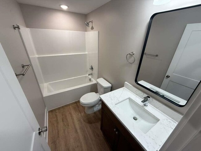 Building Photo - 5150 N Toben Dr
