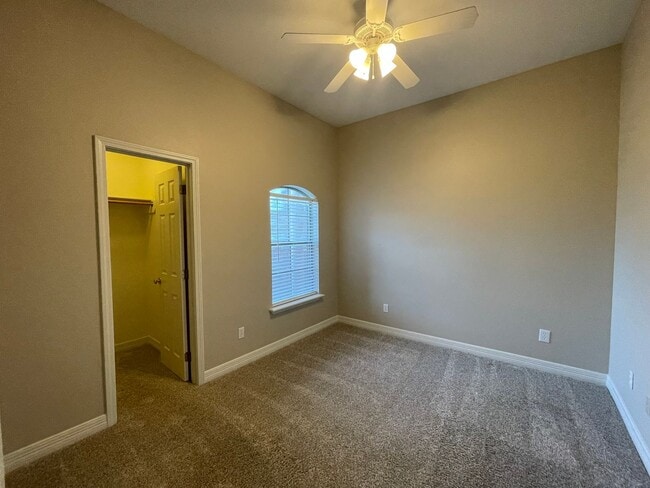 Building Photo - BELLE ROSE AT LEGACY! HURRY WONT LAST LONG!