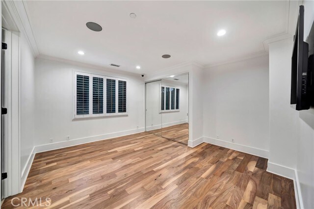 Building Photo - 4165 Elm View