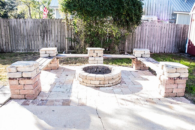 Building Photo - 17 8th Ave