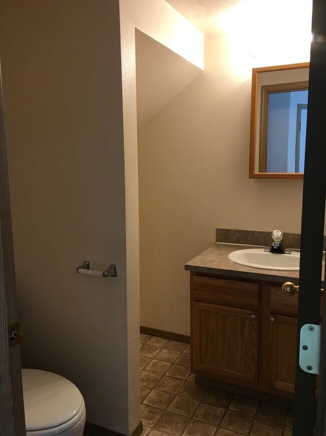 Building Photo - d21022