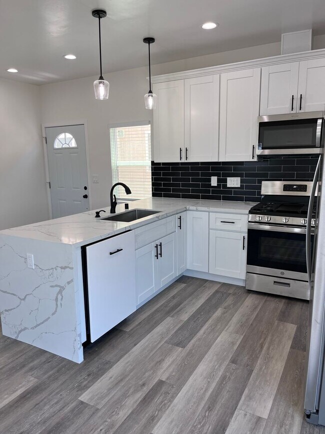 Building Photo - 5215-5217 Catoctin Drive