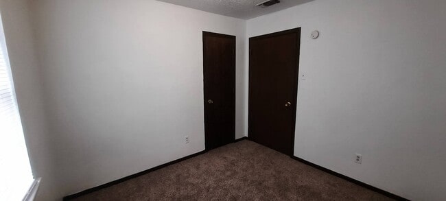 Building Photo - Buckner Apartments