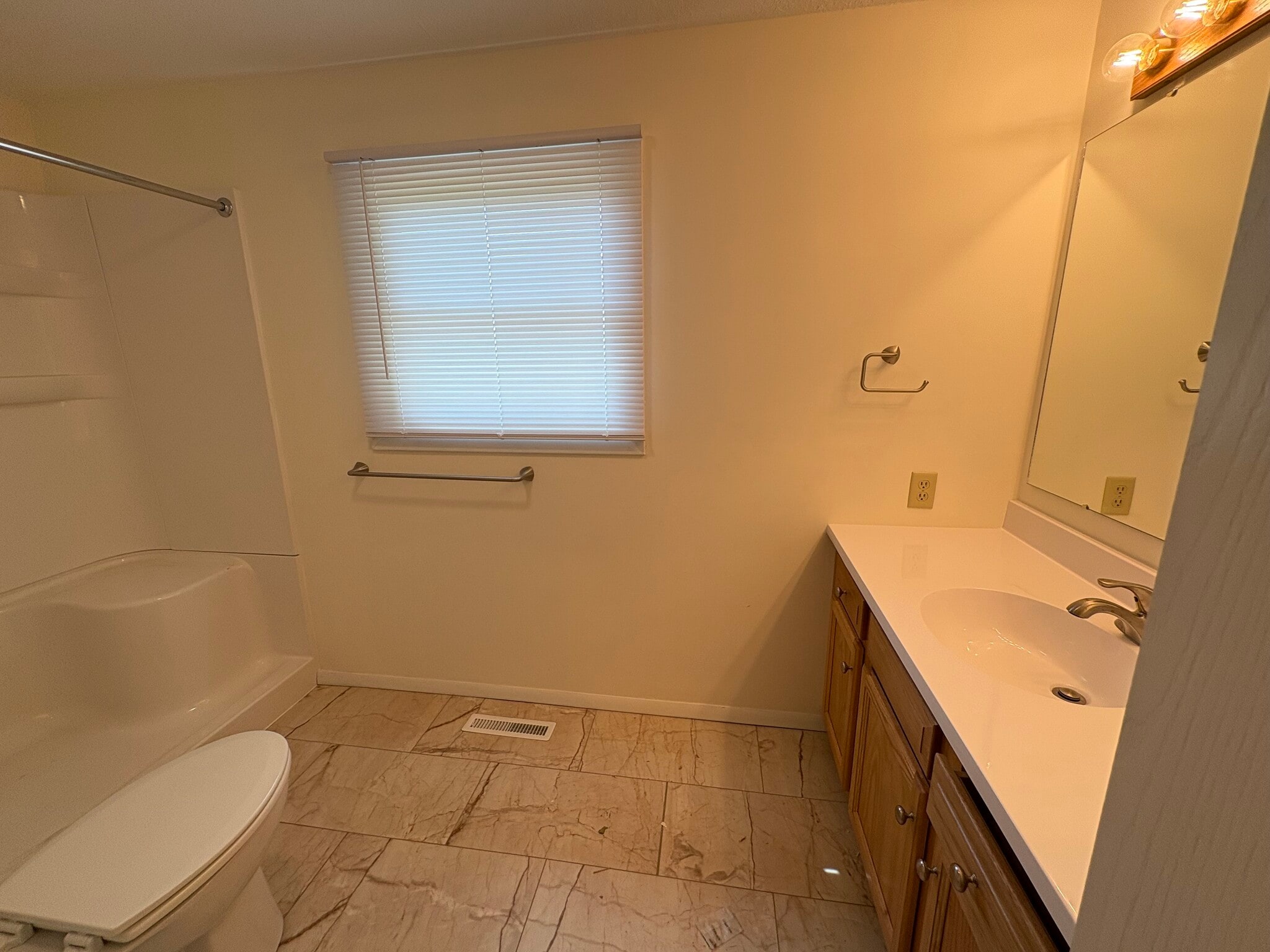 Full Bathroom upstairs - 1901 Kenny Ave