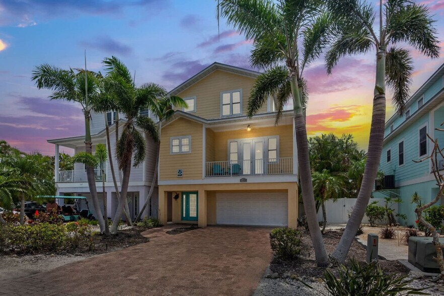 Building Photo - 145 50th St