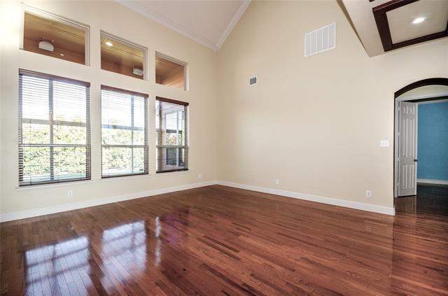 Building Photo - 821 Meadowlark Dr
