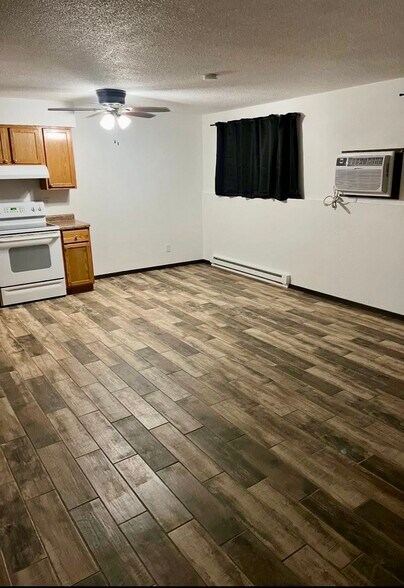Dining Room / Kitchen - 2985 Hales Mill Rd