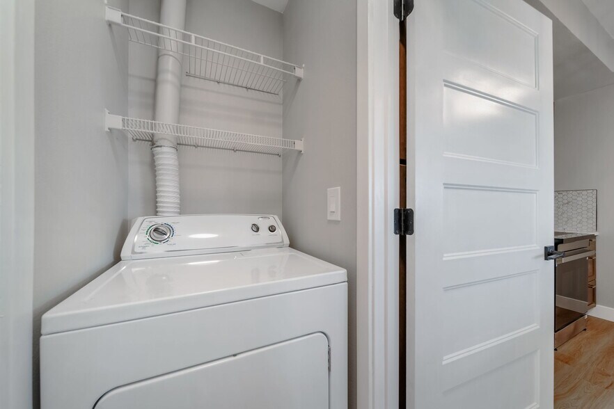 Building Photo - 12858 Ironstone Way