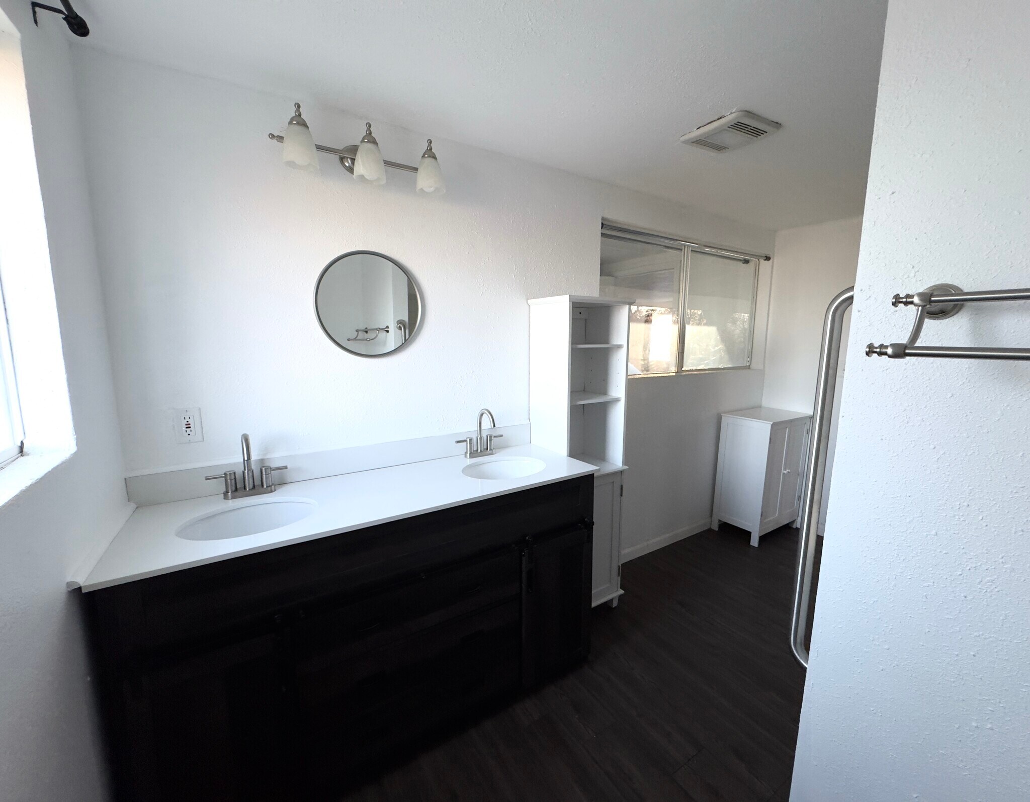 SHared bathroom for br 1-2 - 16060 39th Ave