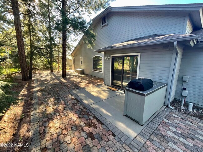 Building Photo - 4571 E Flintwood Ln