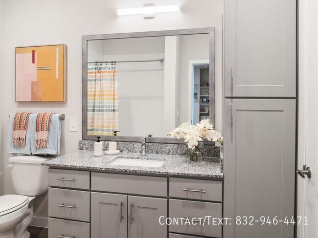 Building Photo - 8 Weeks Free Rent + Up to $1,000 GC!