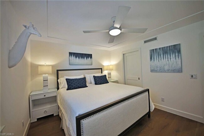 Building Photo - 9517 Gulf Shore Dr