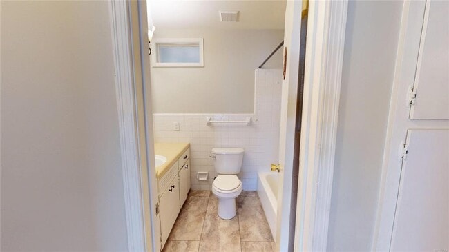 Building Photo - 2513 Capstone Dr