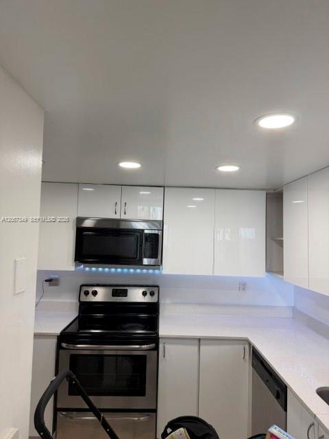 Building Photo - 6960 Miami Gardens Dr