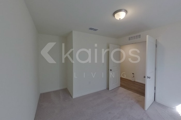 Building Photo - 2425 Crockett St