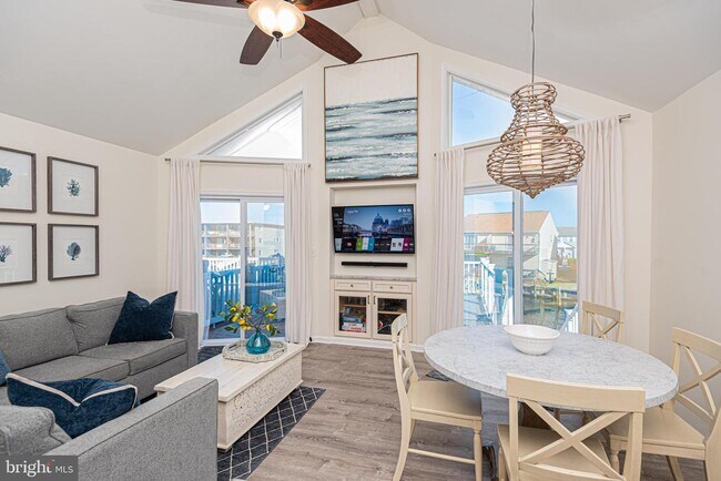 Building Photo - 148 Captains Quarters Rd